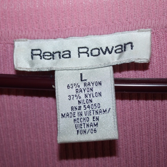 Cute Pink Knit Top, short sleees - Picture 3 of 3